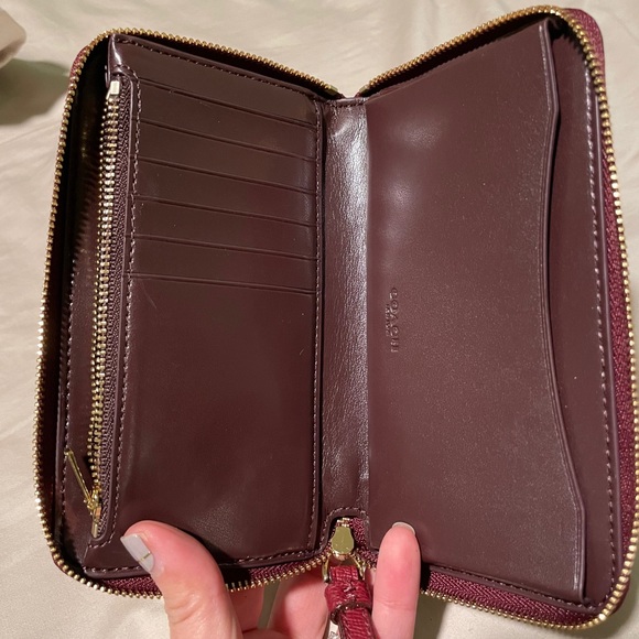 Coach - Red Glitter Star Phone Wallet/Wristlet - Picture 3 of 13